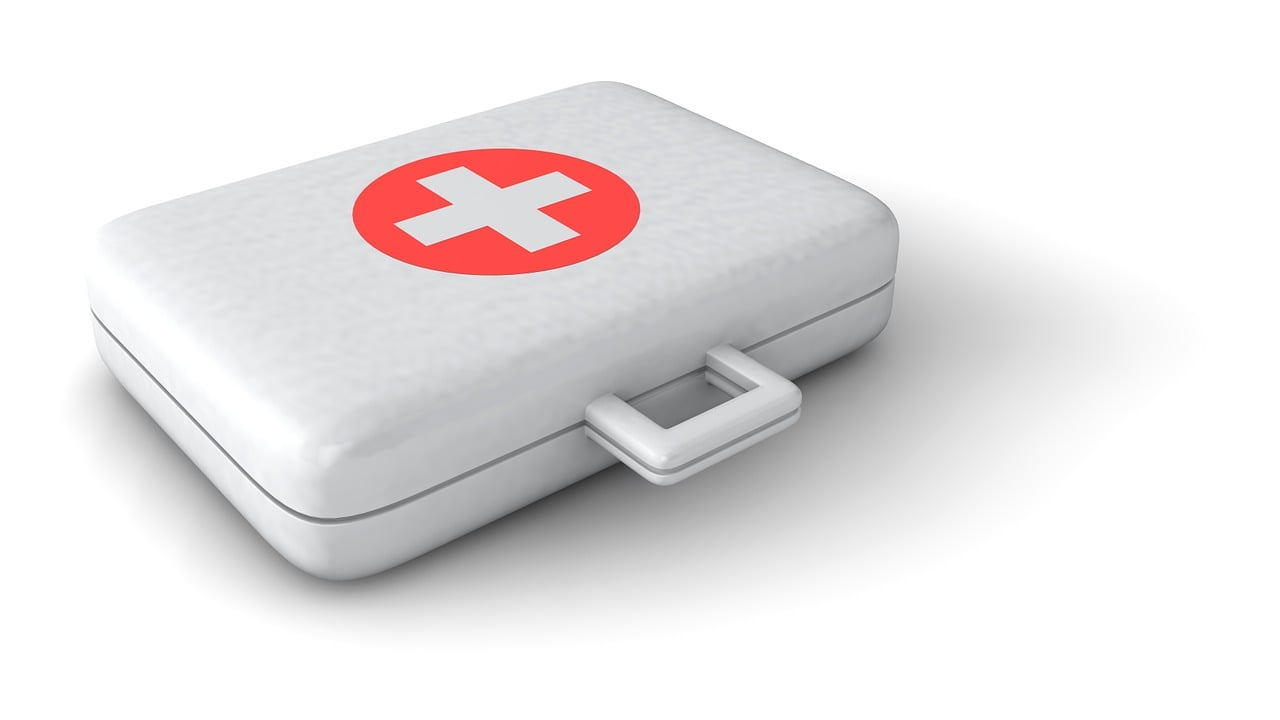 Il kit d’emergenza auto: cosa non deve mancare!